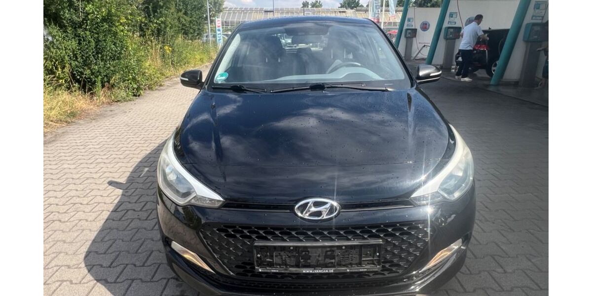 Hyundai i20 165.000 km 5.200 &euro; Germersheim 76726