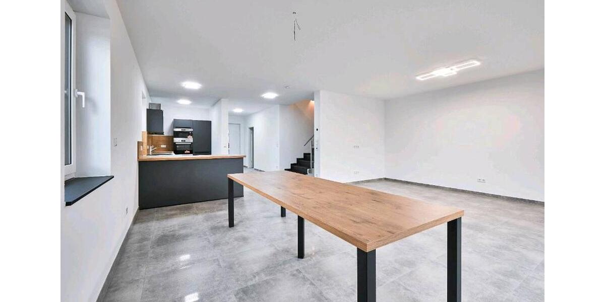 Doppelhaushälfte Meschede - 5 Zimmer, 140 m&sup2;, 1.580&euro; | Angebot:26481040