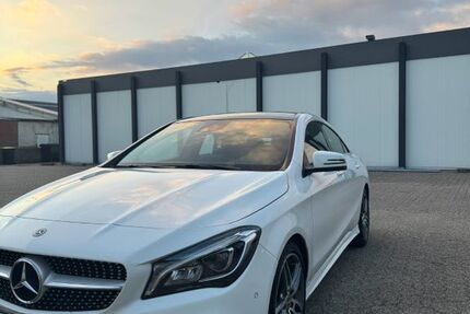 Mercedes-Benz CLA 200 78.000 km 18.500 € Düsseldorf 40210