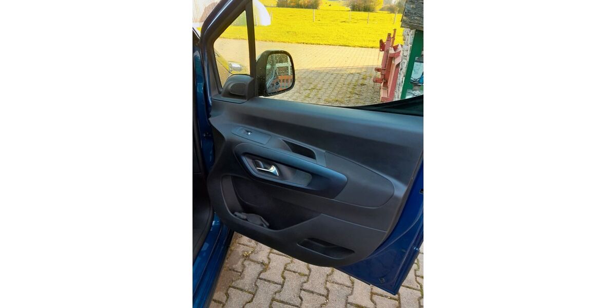 Peugeot e-Rifter 24.000 km 22.999 &euro; Haldenwang 87490