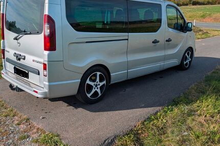 Opel Vivaro 93.000 km 16.999 &euro; Werdau 08412