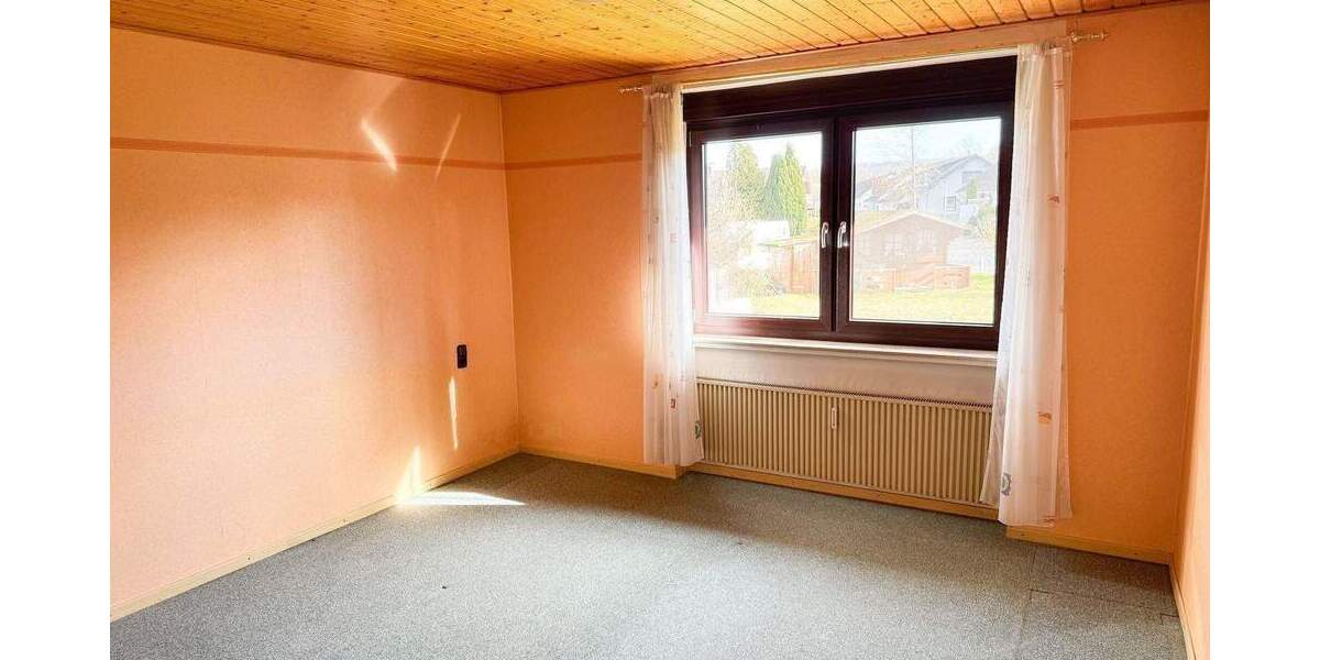 Mehrfamilienhaus, Wohnhaus Kaufungen Niederkaufungen - 5 Zimmer, 180 m&sup2;, 330.000&euro; | Angebot:25314204