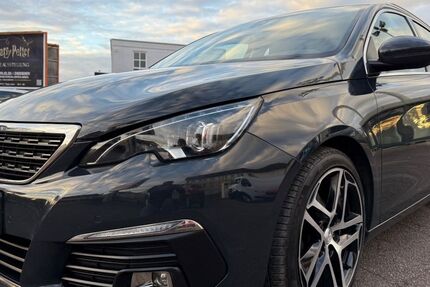 Peugeot 308 165.076 km 8.799 &euro; Halle(Saale) 06132