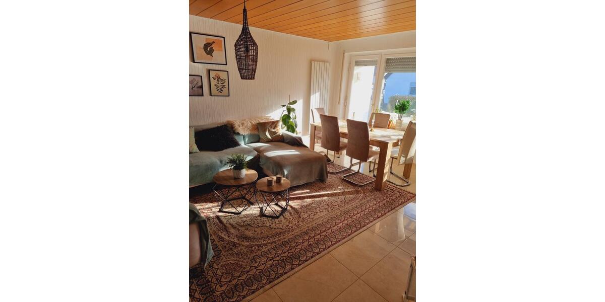 Helle 2-Zimmer Erdgeschosswohnung mit Garten voll möbliert zimmer