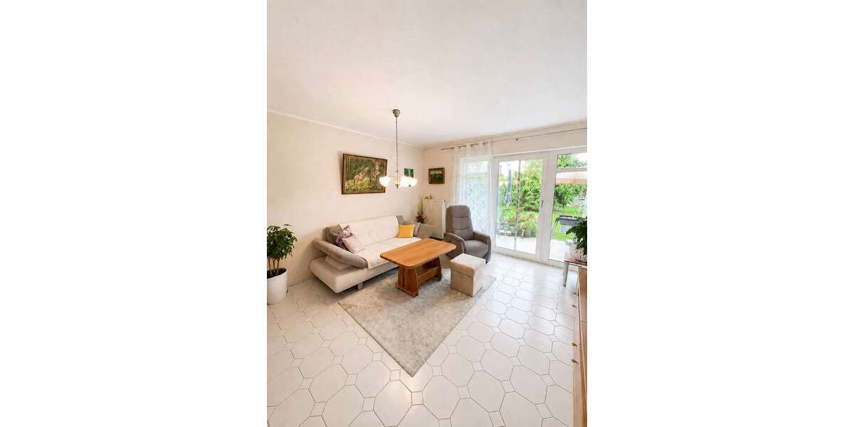 Etagenwohnung Kesselsdorf Kesselsdorf - 2 Zimmer, 61 m&sup2;, 139.000&euro; | Angebot:26940094