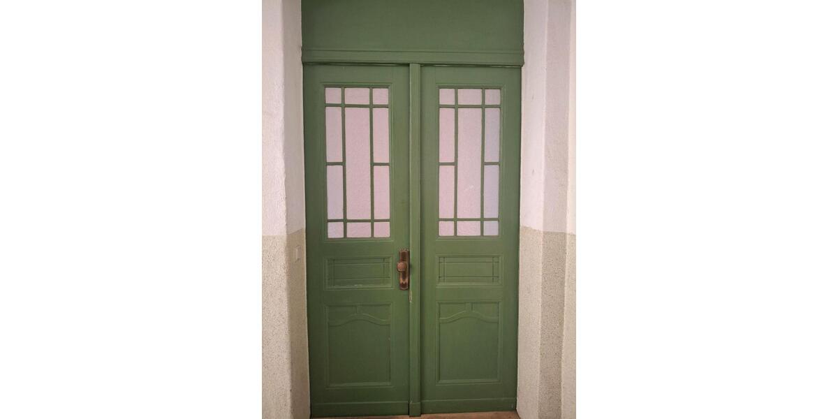 3-Raum-Whg. mit 96qm, KfZ-Stellplatz, 2 Balkonen, in bester Lage 3 zimmer