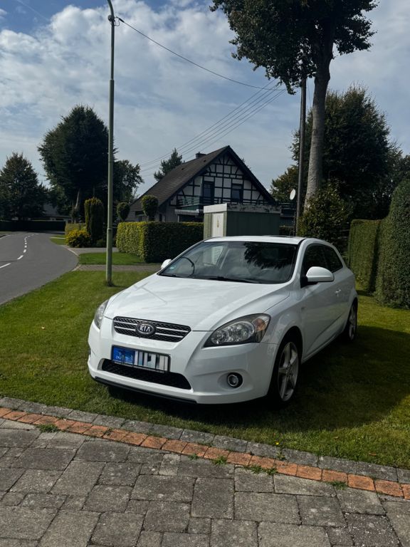 Kia pro ceed / ProCeed 232.307 km 1.550 € Monschau 52156