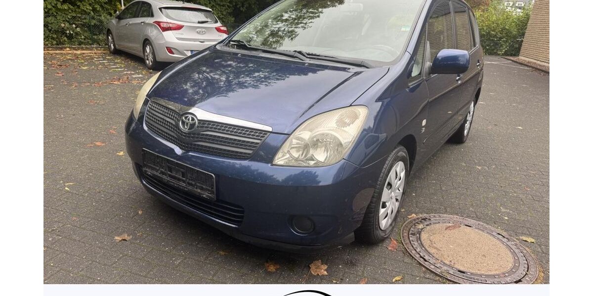 Toyota Corolla Verso 273.000 km 1.299 € Paderborn 33100