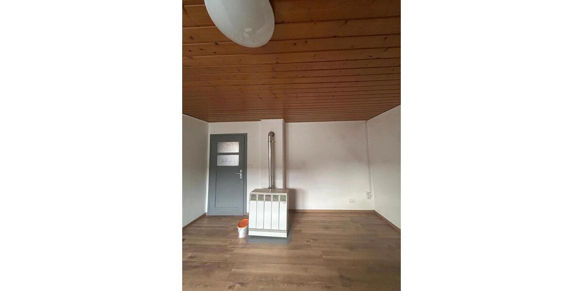 Dachgeschoßwohnung Lichtenfels - 4 Zimmer, 85 m&sup2;, 150.000&euro; | Angebot:26057932