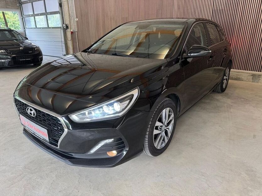 i30