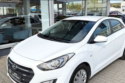 Hyundai i30 102.300 km 8.490 &euro; Geisenheim 65366