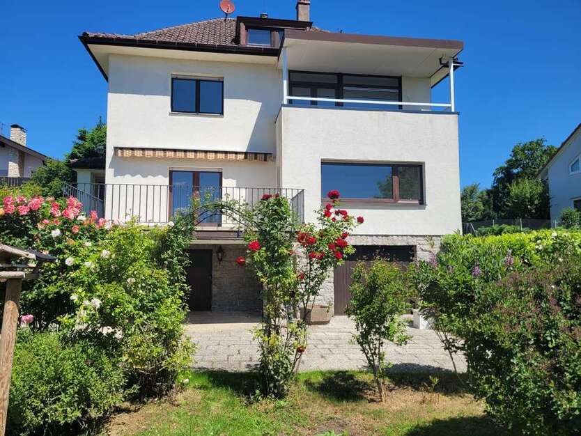 Haus zum Mieten in Pforzheim 1.600 € 185 m²