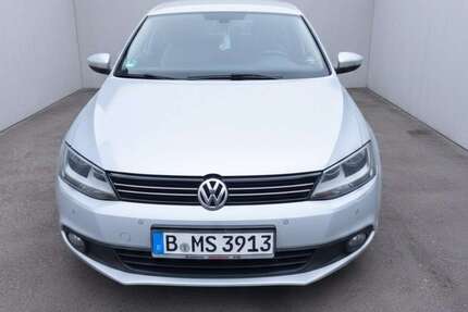 VW Jetta 140.000 km 5.299 &euro; Berlin 12249