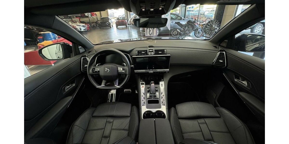 DS Automobiles DS7 Blue HDI 130 Étoile LED Nachtsicht Pano 32.400 km 29.320 &euro; Lich 35423