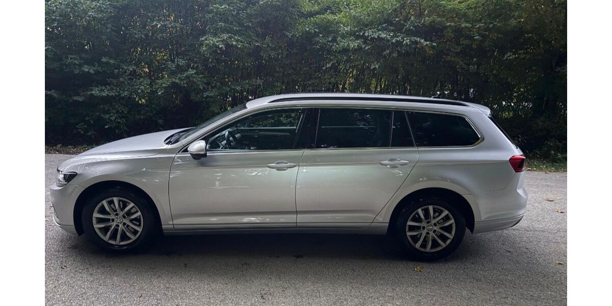 VW Passat Variant 272.300 km 10.990 &euro; Pöcking bei Starnberg 82343