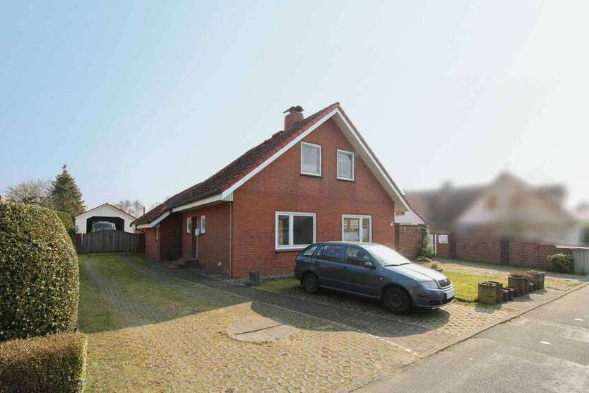 Haus zum Kaufen in Cadenberge 199.000 € 105.05 m²