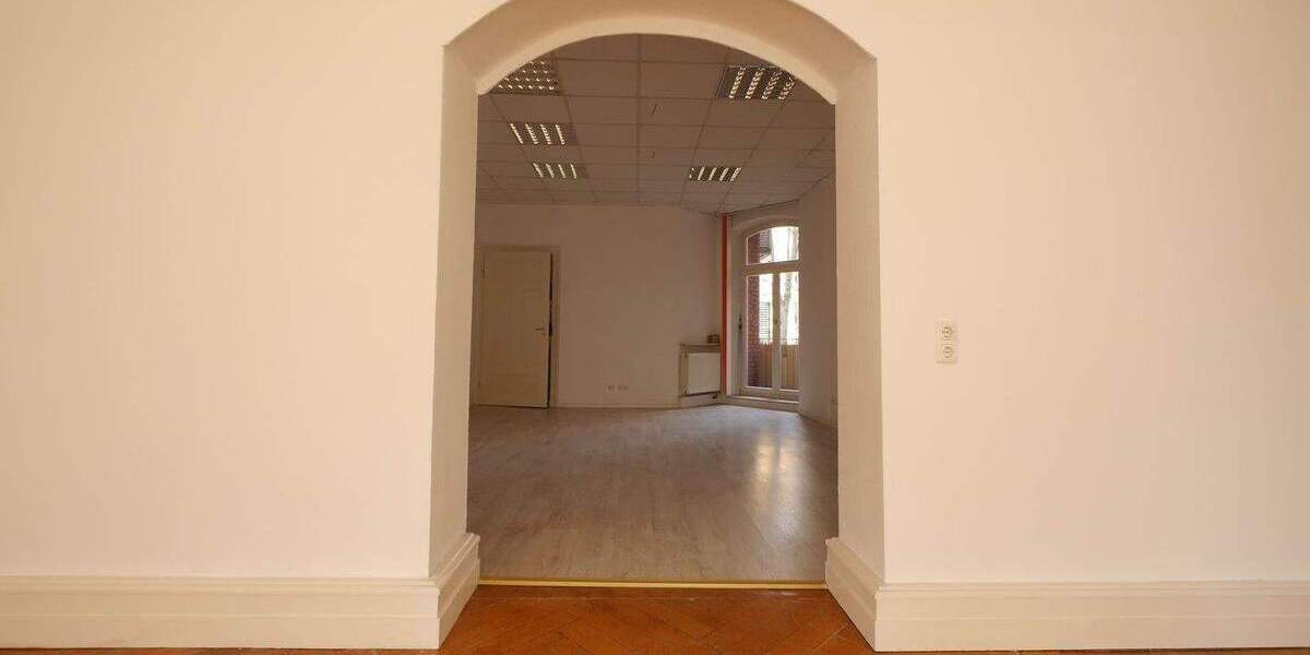 Gewerbeobjekt Erfurt Altstadt - 4 Zimmer, 188 m&sup2;, 1.410&euro; | Angebot:25563349