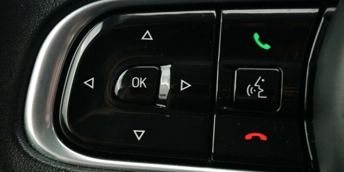 Fiat 500e Action Carplay Android Sitzheizung 38.100 km 12.680 &euro; Lich 35423