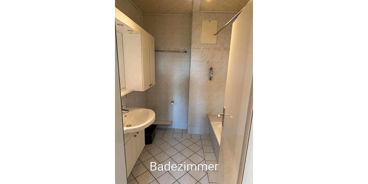 Etagenwohnung Lahr (Schwarzwald) - 3 Zimmer, 82 m&sup2;, 200.000&euro; | Angebot:26381896