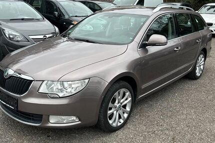 Skoda Superb 215.050 km 6.500 € Höchberg 97204