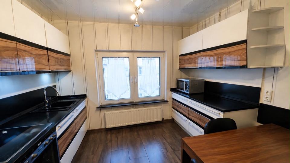 Mehrfamilienhaus, Wohnhaus Bietigheim-Bissingen Bissingen - 11 Zimmer, 250 m&sup2;, 380.000&euro; | Angebot:27079489