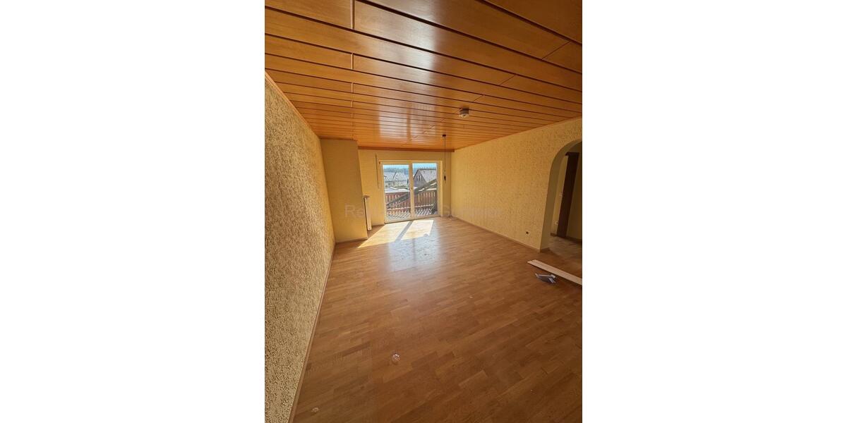 Etagenwohnung Altenstadt an der Waldnaab - 3 Zimmer, 80 m&sup2;, 800&euro; | Angebot:25450964