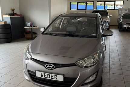 Hyundai i20 102.000 km 4.600 &euro; Hessisch Lichtenau 37235