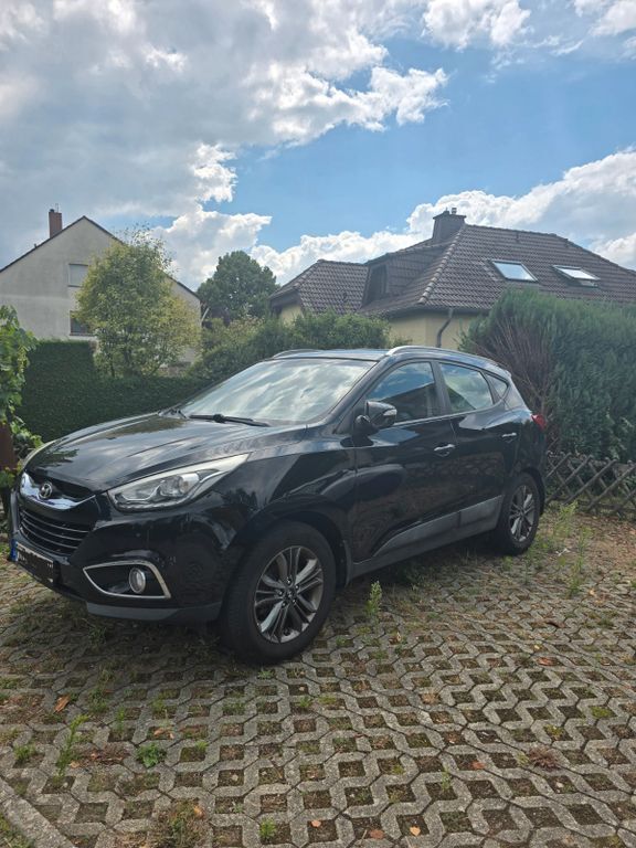 Hyundai ix35 142.000 km 8.600 € Oestrich-Winkel 65375
