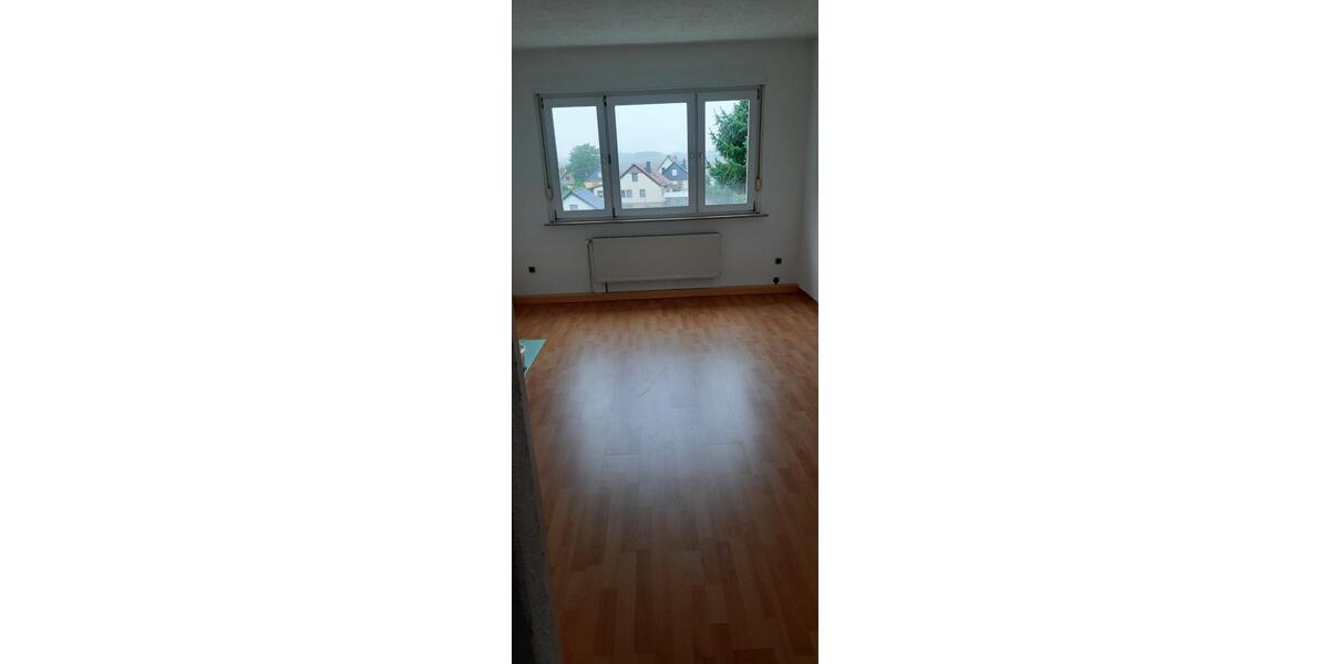 Etagenwohnung Oschatz - 4 Zimmer, 77 m&sup2;, 421&euro; | Angebot:24491605