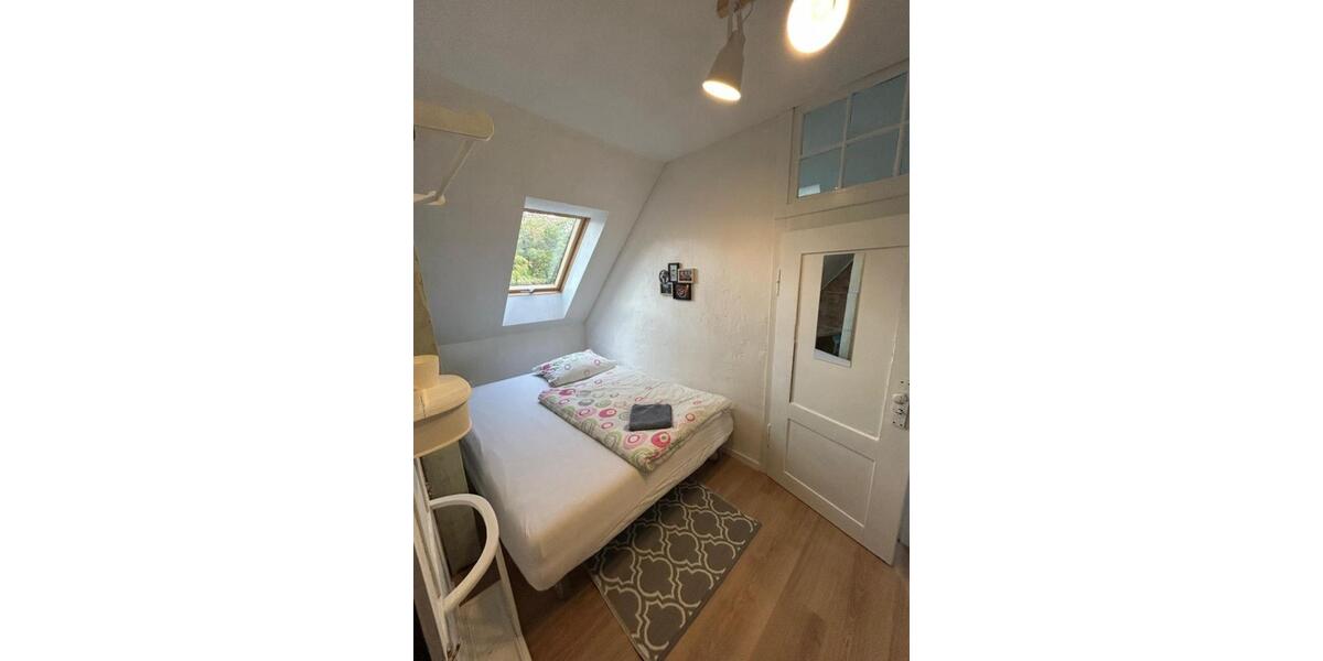 Dachgeschoßwohnung Cottbus - 3 Zimmer, 65 m&sup2;, 902&euro; | Angebot:26329422