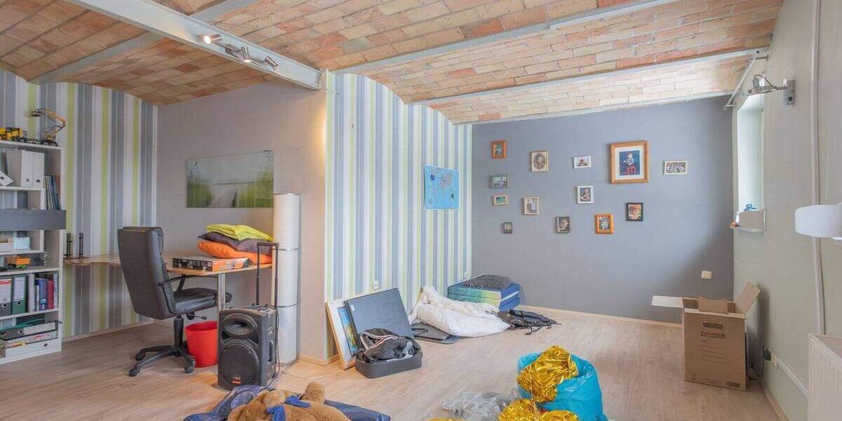 Mehrfamilienhaus, Wohnhaus Fockbek - 6 Zimmer, 200 m&sup2;, 1.490&euro; | Angebot:26433587