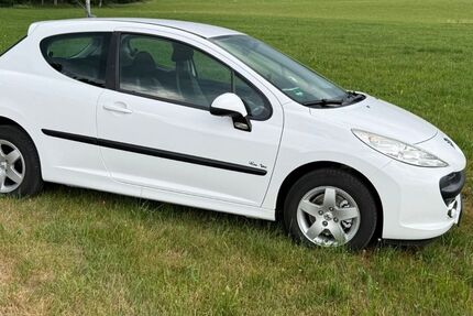 Peugeot 207 190.000 km 1.990 &euro; Altusried 87452