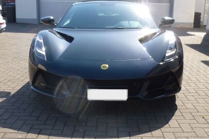 Lotus Emira