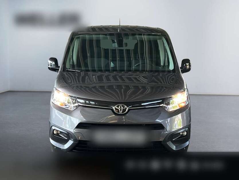 Toyota Proace City 63.000 km 18.490 € Grünwald 82031