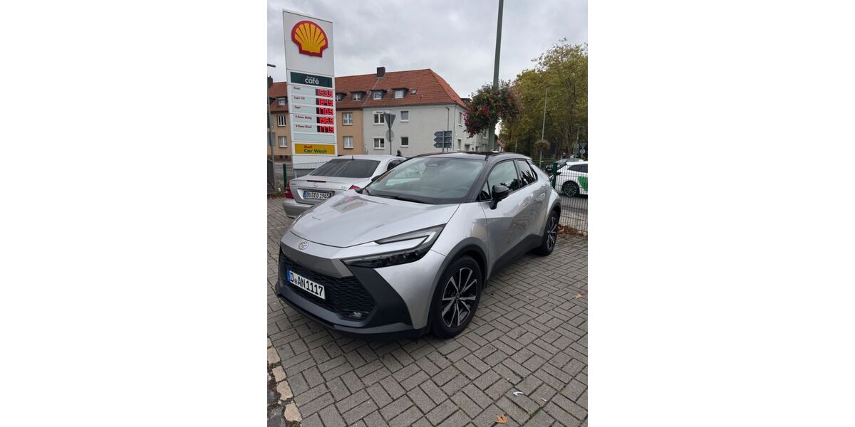 Toyota C-HR 26.625 km 29.990 &euro; Düsseldorf 40235