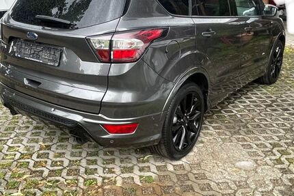 Ford Kuga 112.300 km 16.500 € Dachau 85221