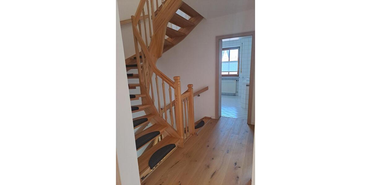 Reihenhaus Meitingen - 4.5 Zimmer, 130 m&sup2;, 1.670&euro; | Angebot:25831966