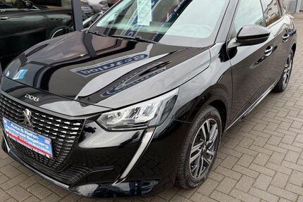 Peugeot 208 38.100 km 14.290 &euro; Bad Segeberg 23795