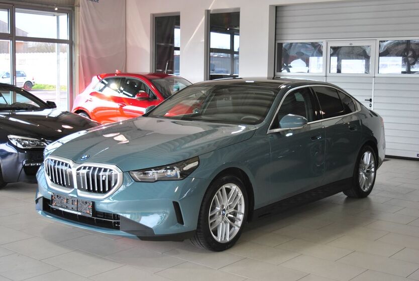 BMW i5 22.877 km 48.990 € Lemgo 32657
