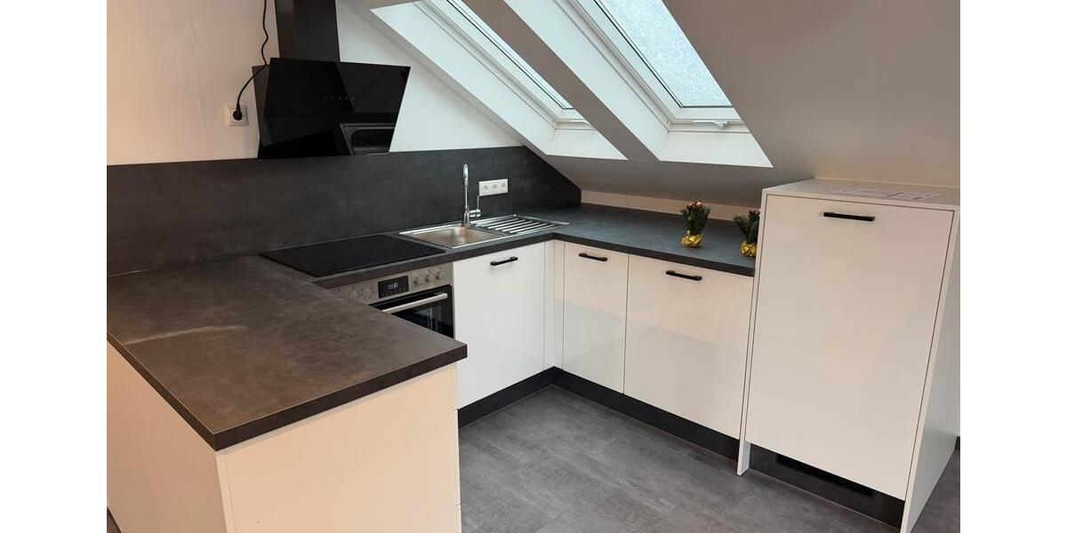 Dachgeschosswohnung in Meitingen 100qm +EBK 2 zimmer