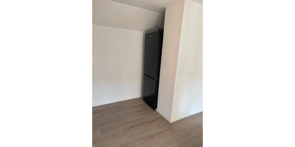 Dachgeschoßwohnung Trier Nord - 2 Zimmer, 55 m&sup2;, 650&euro; | Angebot:26326908
