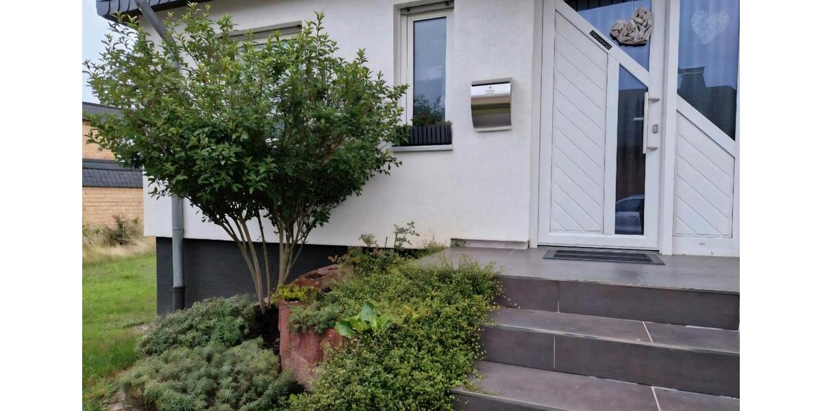 Einfamilienhaus Simmern/Hunsrück Hunsrück - 4.5 Zimmer, 260 m&sup2;, 1.700&euro; | Angebot:23575441