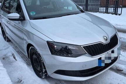 Skoda Fabia 275.288 km 2.490 &euro; Ahrensburg 22926