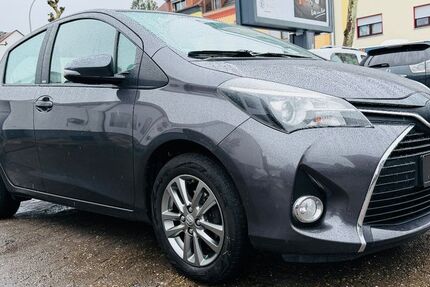 Toyota Yaris 142.000 km 7.400 &euro; Saarbrücken 66115
