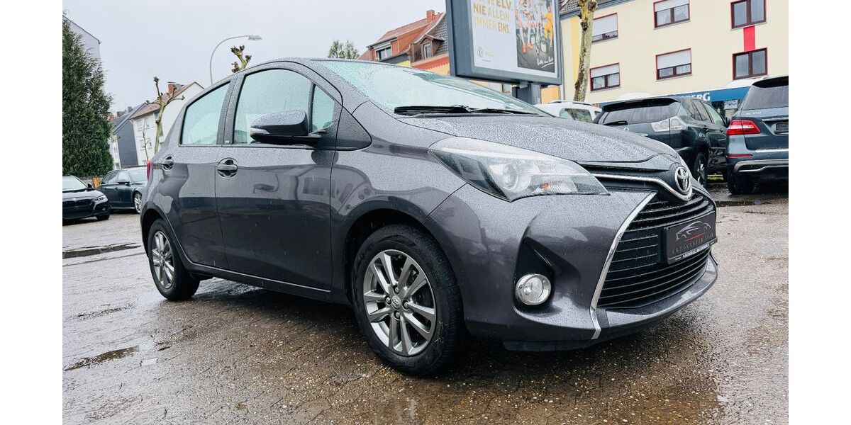Toyota Yaris 142.000 km 7.400 &euro; Saarbrücken 66115