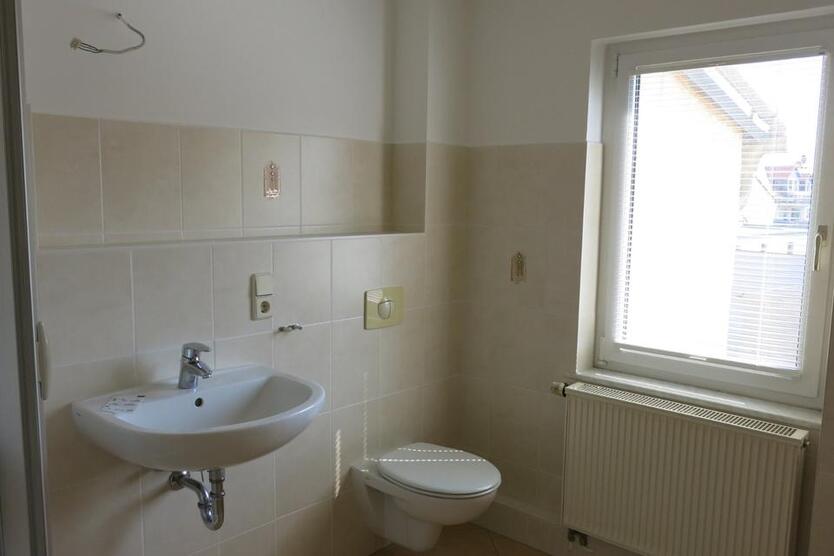 2-Raum-Wohnung (2. Etage) Löbauer Str. 17, 02894 ReichenbachOL zimmer