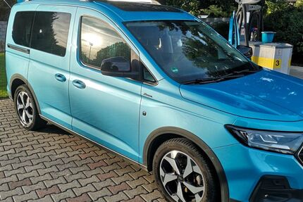 Ford Tourneo Connect 49.000 km 27.200 &euro; Einhausen 64683