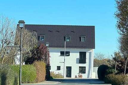 Haus Pommersfelden - 7.5 Zimmer, 180 m&sup2;, 1.690&euro; | Angebot:27032414