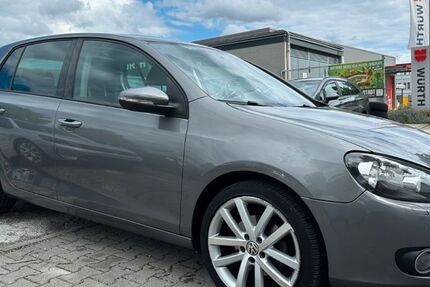 VW Golf 206.000 km 4.690 &euro; Mannheim 68307