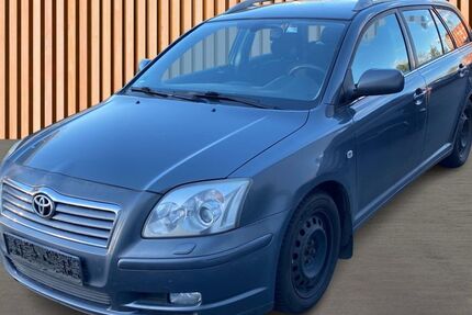Toyota Avensis 297.000 km 1.980 € Dresden 01328